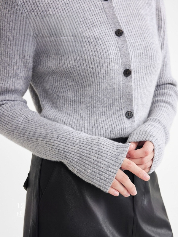 Naiste kardigan villasegu kašmiiriga, krae-lapel, pikkade varrukatega, sirge lõikega, talv 2025