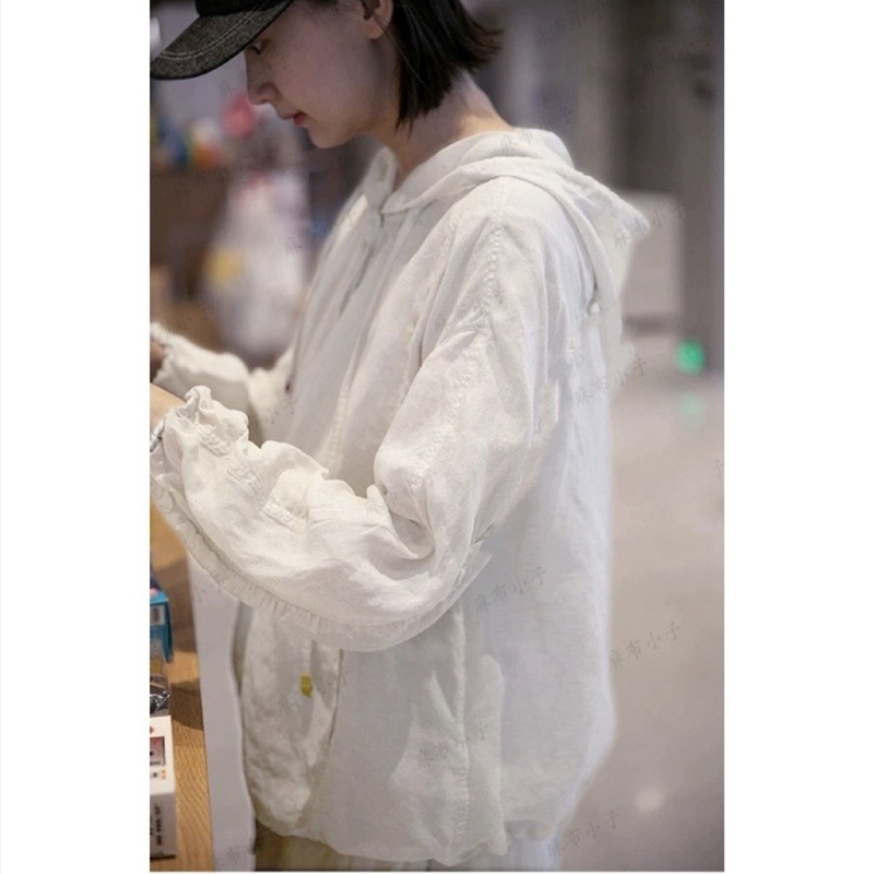 Kanepist valmistatud päikesekaitsega kapuutsiga lukk-jakk – 95% kanep, pikad varrukad, tavapikkus 50–65 cm, ühevärviline, suvi 2025