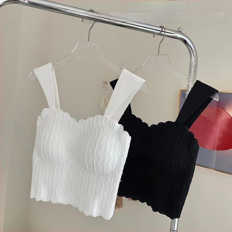 Löivata pitsiga kamisool nailonist, ilma õlgeda, täidetud, 3/4 tass, vormitud tass