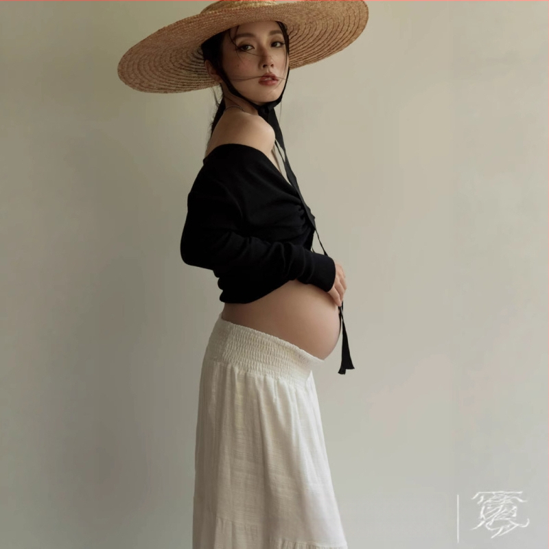 Rasedate fotosessiooni riietekomplekt pikkade käistega, polüester 70–80%, keskmise pikkusega seelik, seelik-kostüüm, kirjanduslik retro stiil, 2025. aasta sügis väljaanne.