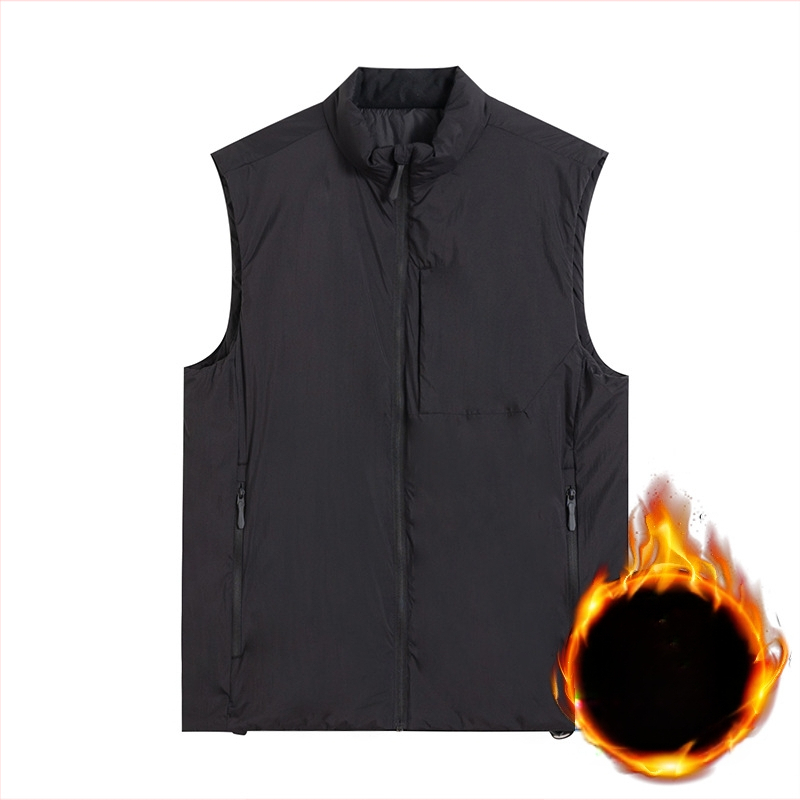 Nailonist vest polüestertäidisega, vaba lõige, lukuga taskud, talvise mudel 2025