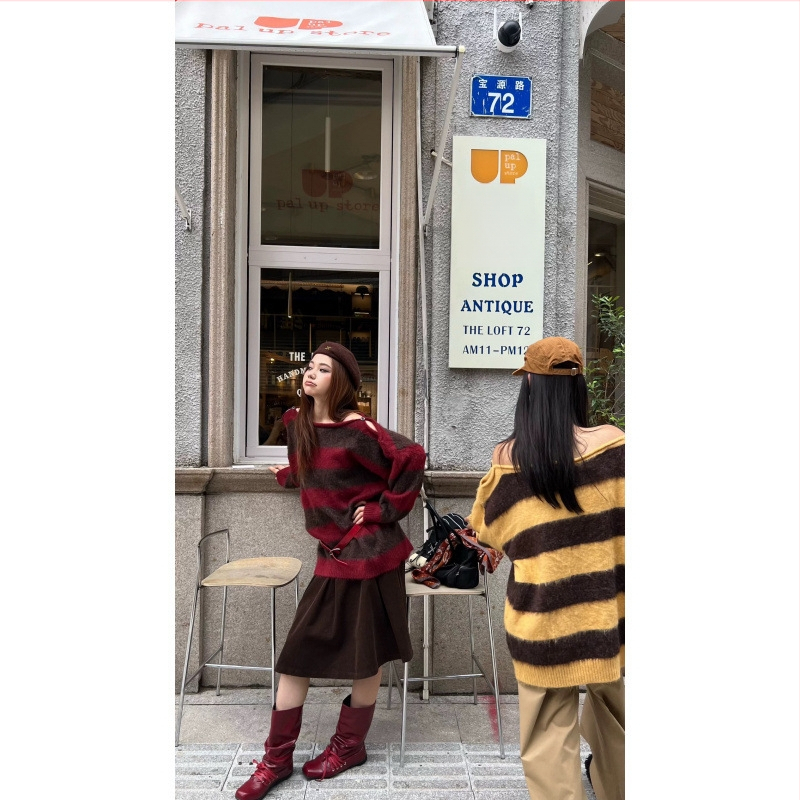 Megztas viršus su dryžiais, ilgos rankovės, aukšta apykaklė, kanapių audinys, Korėjos gatvės stilius, ruduo 2025