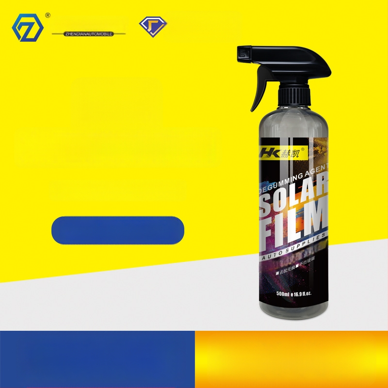 Automobilinis putų stiklo valiklis su lipų liku likvidavimu nuo saulės filtrų; pagrindinės sudedamosios dalys: dejonizuotas vanduo, paviršiaus aktyviosios medžiagos, cellosolve, aktyviosios medžiagos; galiojimo laikas 3 metai; QB/T 4525-2013 standarto; pri