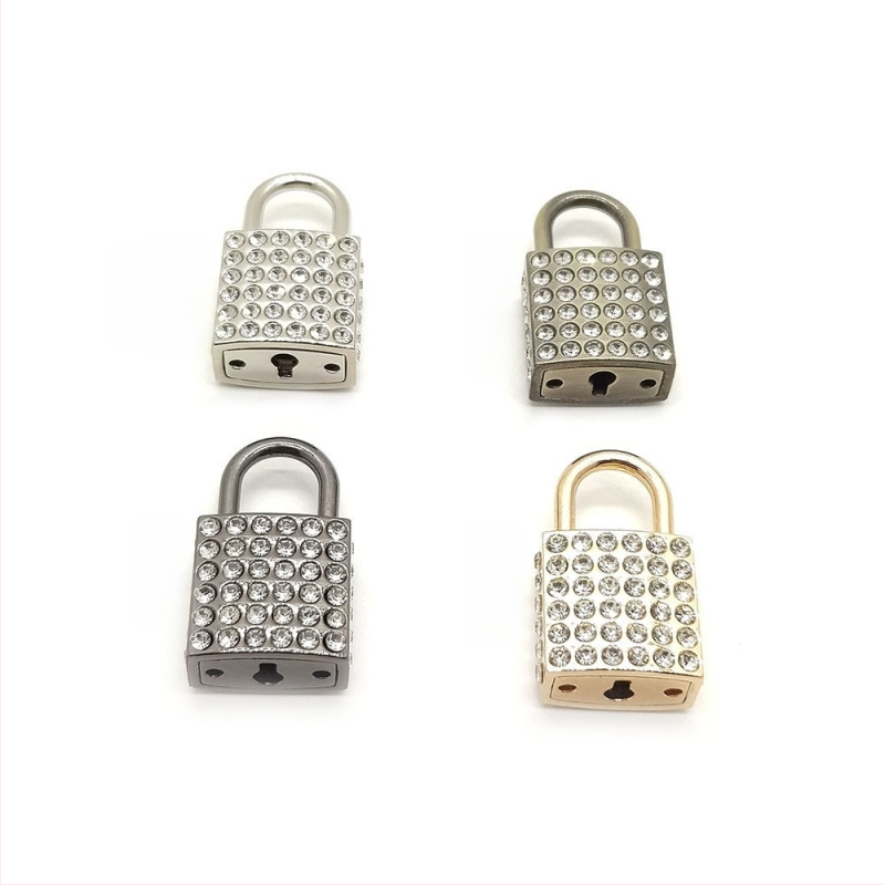 Somas atslēga - cinka sakausējums, ar diamantu inkrustācijām, pret zādzībām, ceļojumu piederums ar street-fashion stilu