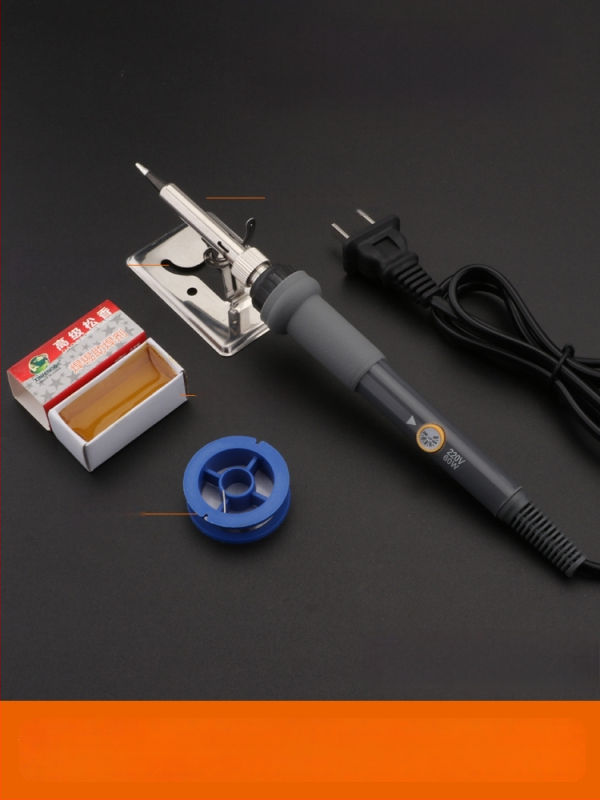 Elektrinis litavimo įrankis namų naudojimui – profesionalus rinkinys su keičiamomis antgalėmis ir chromuota galvute