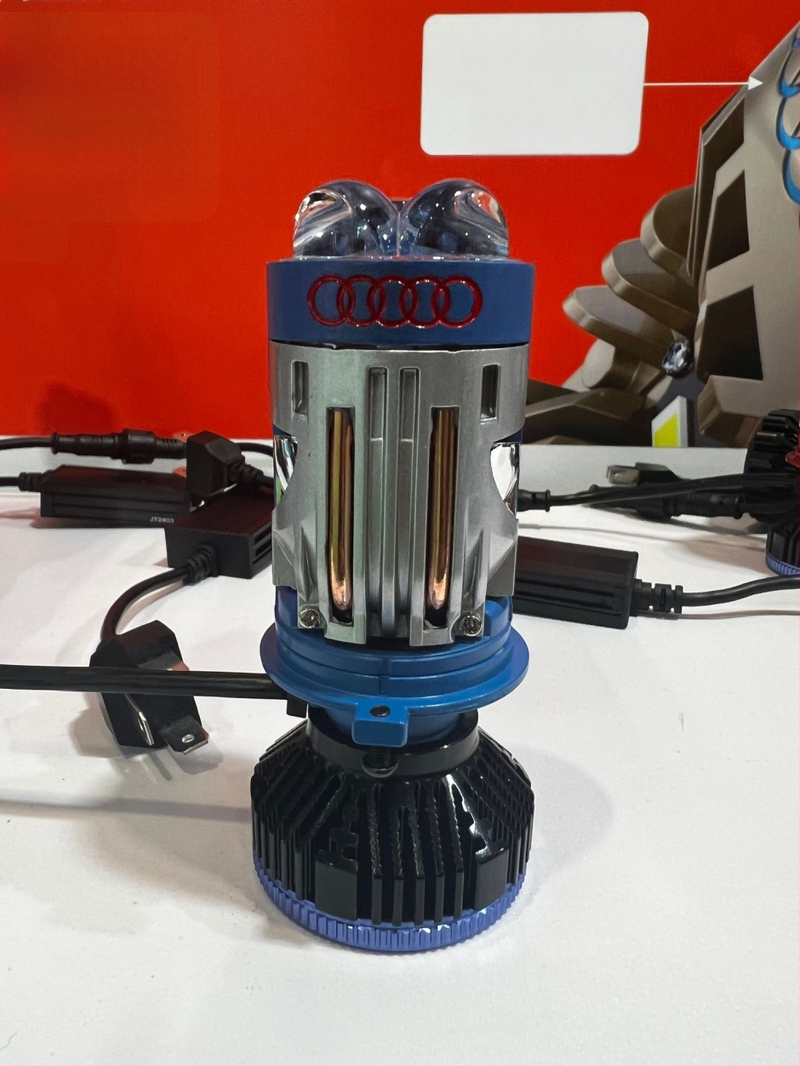 H4 LED esi- ja kaugvalgustiga esilatern auto ja mootorratta jaoks, 70W, 8000LM