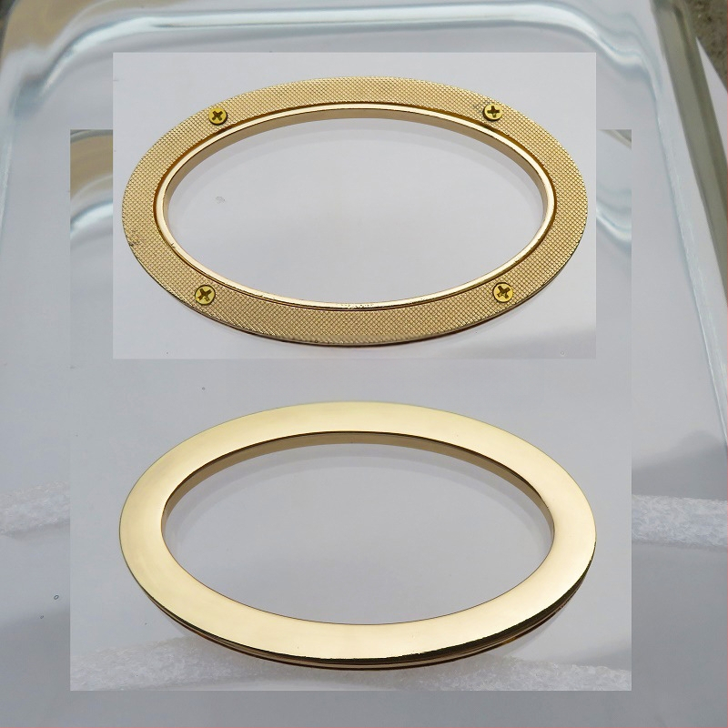 Metalo rankenos laikiklis – kiaušinio formos ovalas, tiesus strypas, didelis lankas