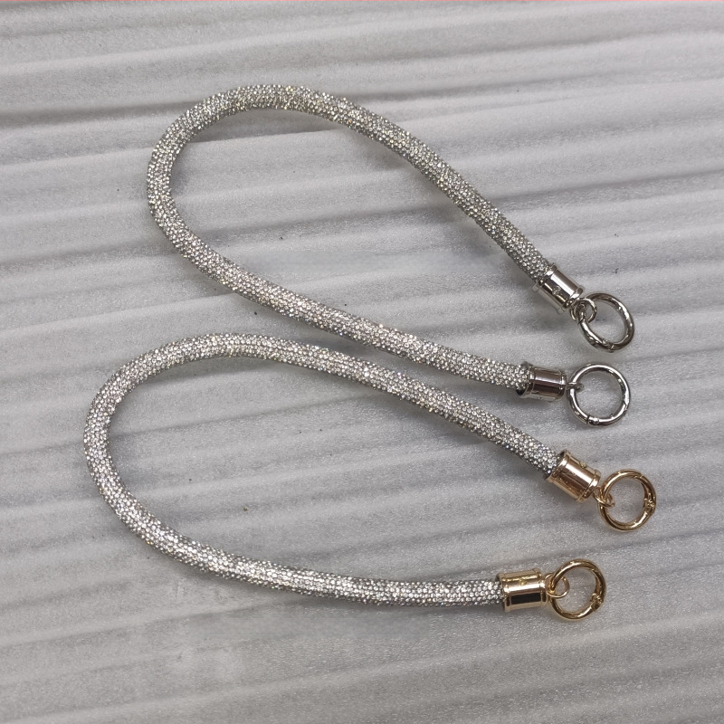 Hiro Mori deimantų telefono grandinė su atjungiamu apskrito vamzdelio laikikliu, vientisas spalvų aksesuaras svorio mažinimui