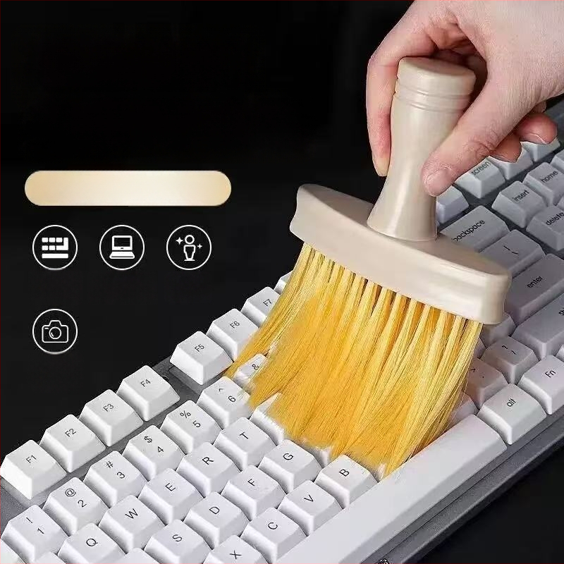 Dulkių šepetėlis mechaninei klaviatūrai — plastikinė konstrukcija, 160 g, Create Together prekės ženklas, daugiafunkcinis, išleistas 2025 metais.