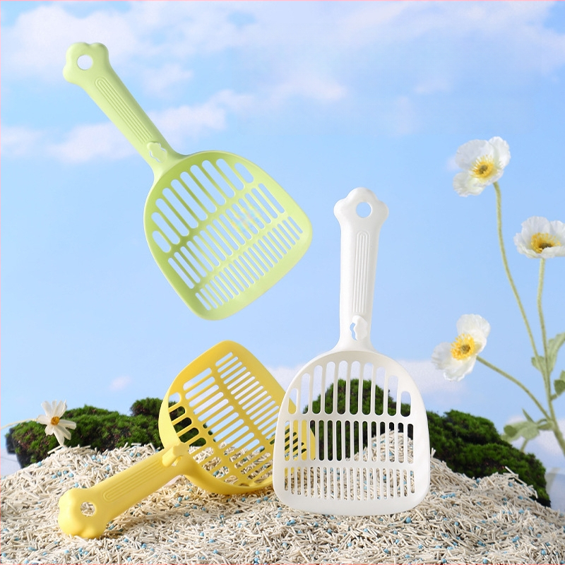 Katės kraiko šluotelė su smulkiomis skylėmis – du viename tofu katės kraikui