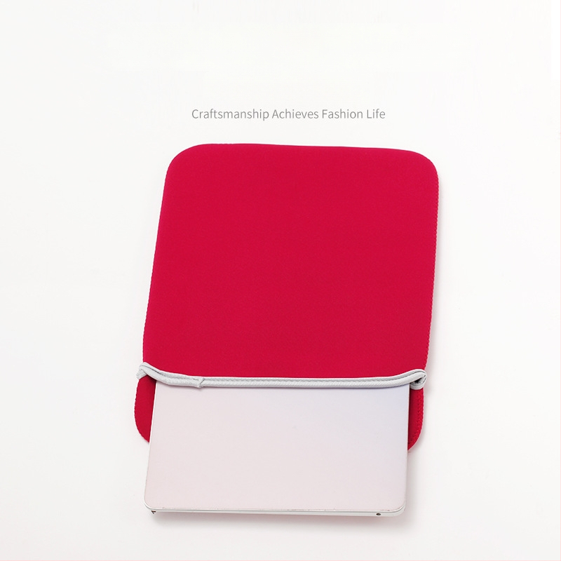 Planšetdatora un klēpjdatora aizsargfutera | neoprēna materiāls; ūdensizturīgs un nodilumizturīgs; aizvērts atvērums; izlaišana vasarā 2025; piemērots biznesa ceļojumiem