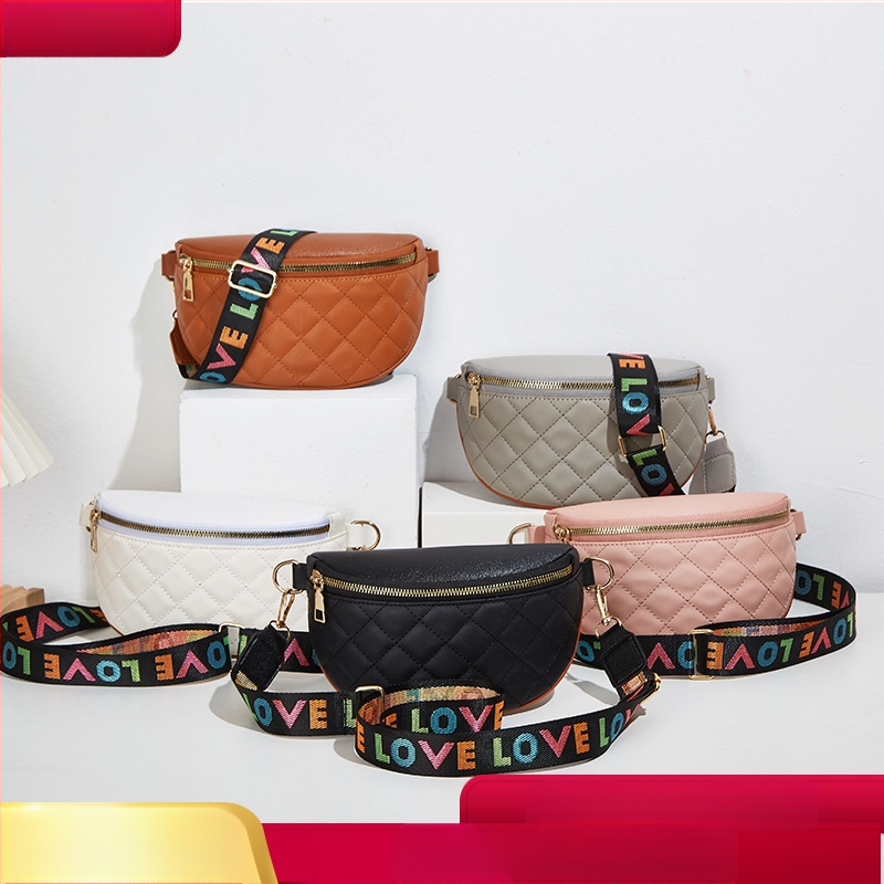 Crossbody jostas soma ar izšūtu rombu rakstu, PVC materiāls, rāvējslēdzējs, iekšējie kabatas telefona un personas identifikācijas kartei