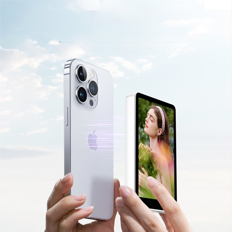 Bluetooth išmaniojo telefono ekrano daliklis, modelis T1 Selfie, ABS medžiaga, suderinamas su iPad, maksimali apkrova iki 2 kg.