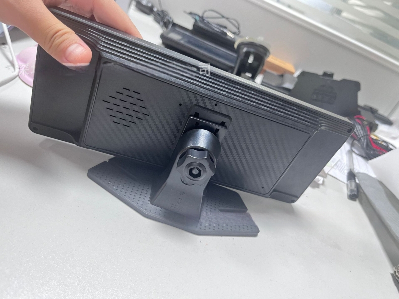 CarPlay Bluetooth automobilio navigacijos dėžutė su kapacitiniu jutikliniu ekranu — keturių branduolių procesorius, 16GB atmintis, 1024x600 raiška, Type-C jungtis