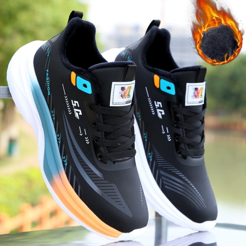 Vyriski žieminiai batai su vilnos pamušalu, viršutinė dalis iš sintetinės odos, EVA padas, storesnė konstrukcija, raišteliai, apvali nosis