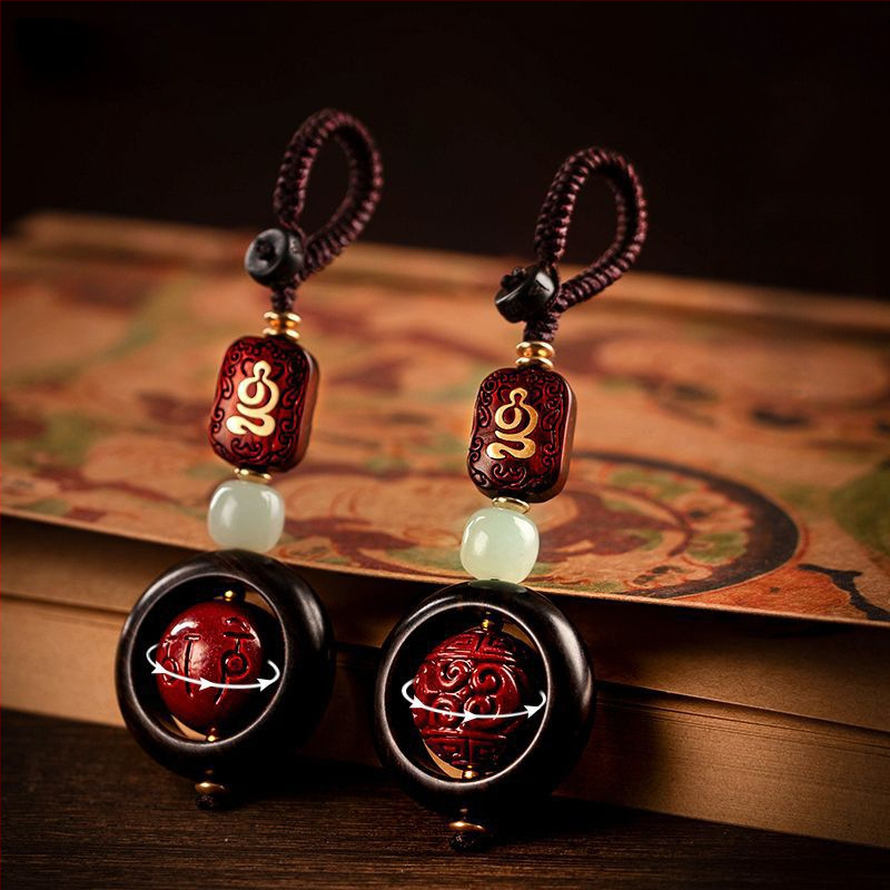 Cinabaro karolėlių pakabukas raktams, viduramžių stilius, literatūrinis retro, kategorija: vėrinys, 2025 m. pavasaris