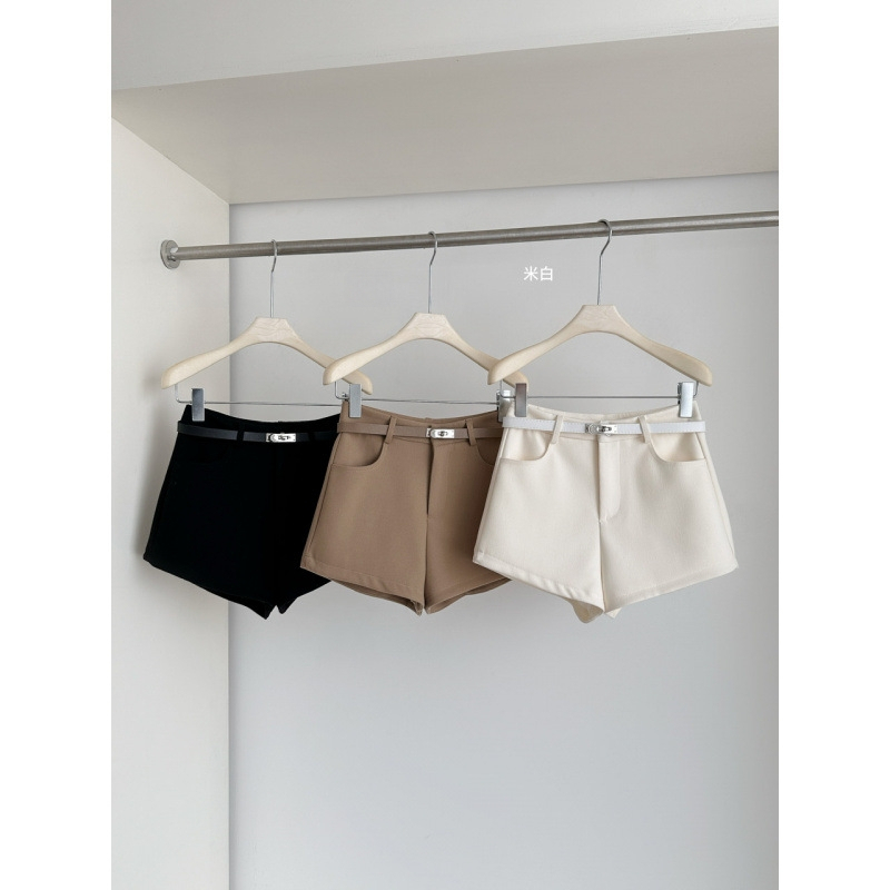 Moteriški vilnoniai šortai su dirželiu, A linijos siluetas, aukštas juosmuo, 95% vilna, Spandex