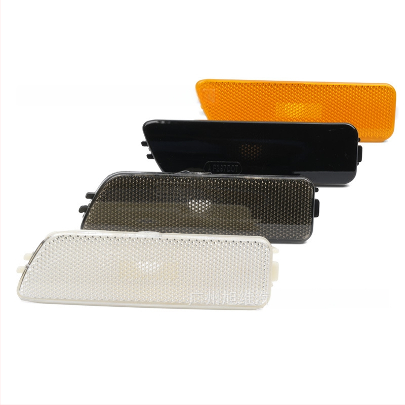 Priekinio bamperio šono žymeklio ir posūkio signalo lemputė Volkswagen Golf 4 / Bora / Jetta MK4 (Medžiaga: ABS+AS; Galia: 55W; Įtampa: 12V; Šviesos šaltinis: halogenas; Suderinami modeliai: Golf MK4, Bora, Jetta 4)