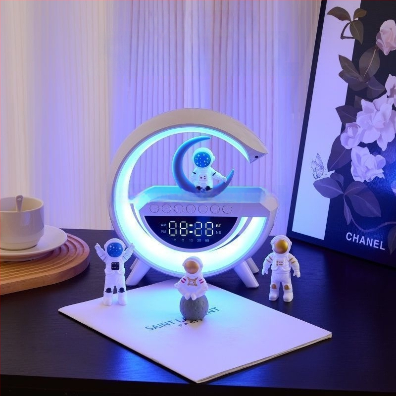 Be laidinio įkrovimo Bluetooth garsiakalbis su žadintuvu ir atmosferos stalo lempute (Belaidžio įkrovimo; Bluetooth audio; Žadintuvas; Atmosferos apšvietimas; Naktinė lemputė)