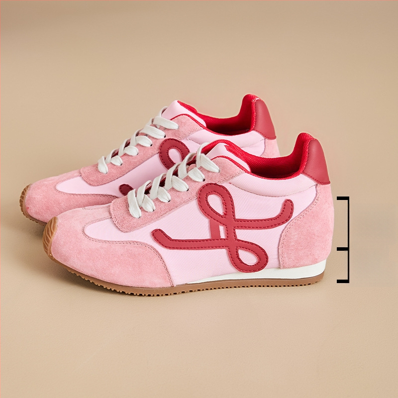 Sieviešu augstuma palielināšanas treniņzābaki ar retro dizainu, slīpa zole, fleece iekšējais oderējums, elpojoša tīkla iekšējā daļa, izturīga gumijas zole, šņorēšana