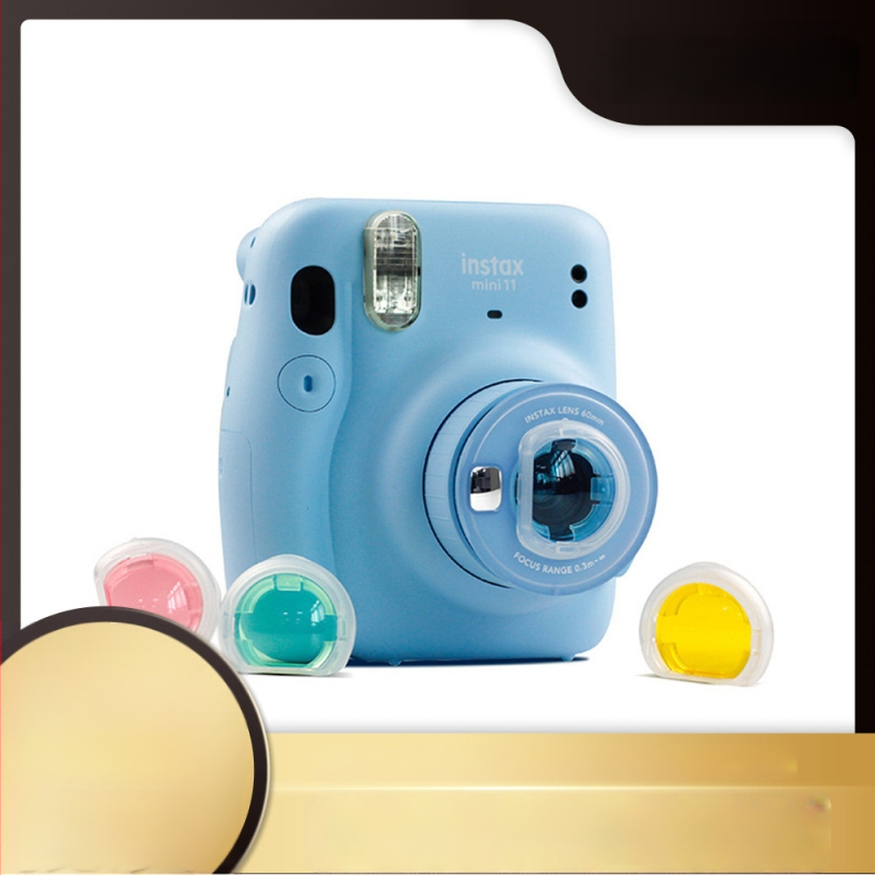 Polaroid Mini 11 objektyvo priedai: priekinis keturių spalvų filtras, nuimamas veidrodinis objektyvas