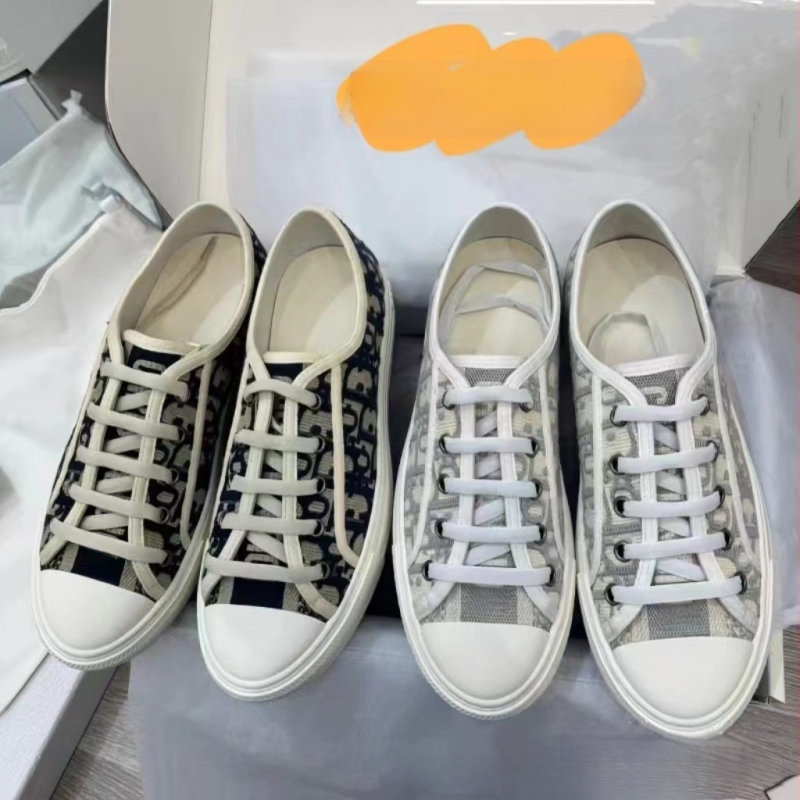 Siuvinėti drobės bateliai, žemas viršus, raišteliai, kvėpuojantys, guma padas