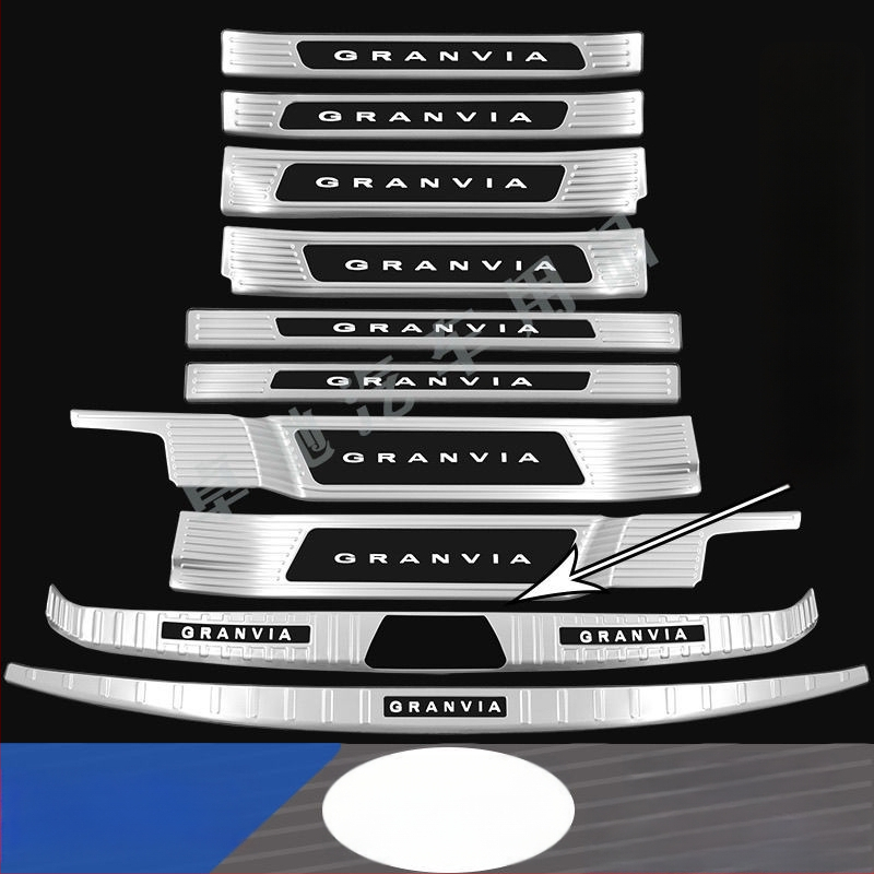 Gravia sliekšņa josla – sagaidīšanas pedāļa un bagāžas aizsargs, dekoratīva aizmugures stieņa uzlīme, saderīgs ar Toyota