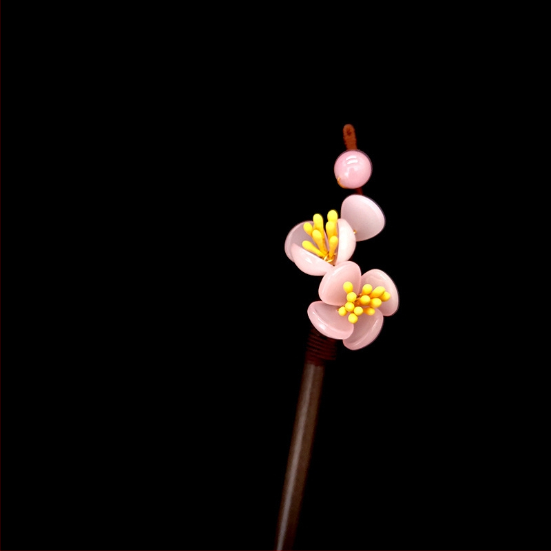 Puidust juukseklips lillemotiiviga glasuuriga (Materjal: Glass/Glaze; Stiil: Retro; Vormimine: Lilled; Kohandamine: Jah)