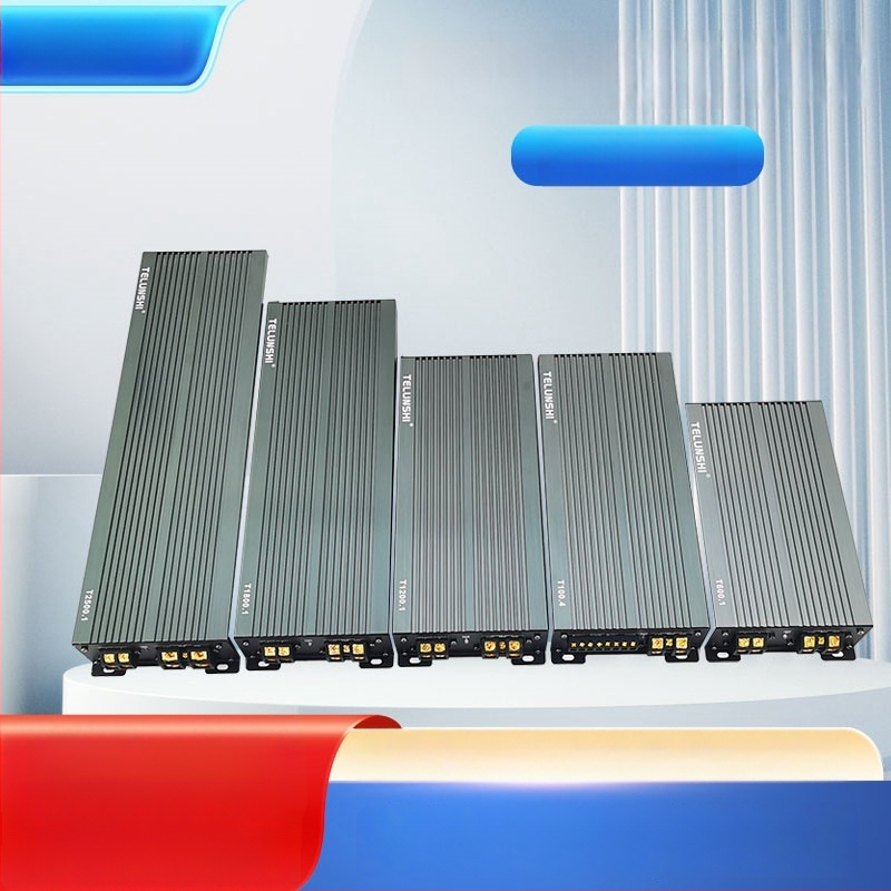 Amplificator auto 4 canale, 2000W, alimentare 12V, carcasă din aluminiu