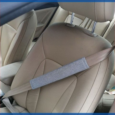Automašīnas drošības jostas plecu spilventiņi – sintētiskas šķiedras, universāls visām sezonām