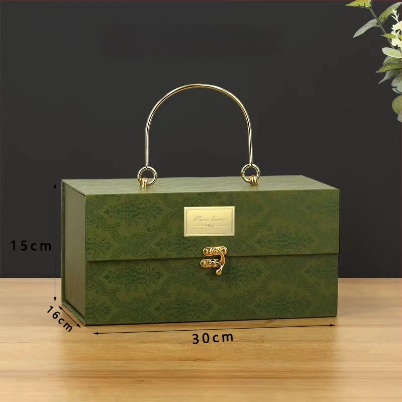 Vintage violetinė dovanų dėžutė iš Yq — auksinė folija, specialus popierius, dėžučių tipai: demonstracinė, su langu, Dangus ir Žemė