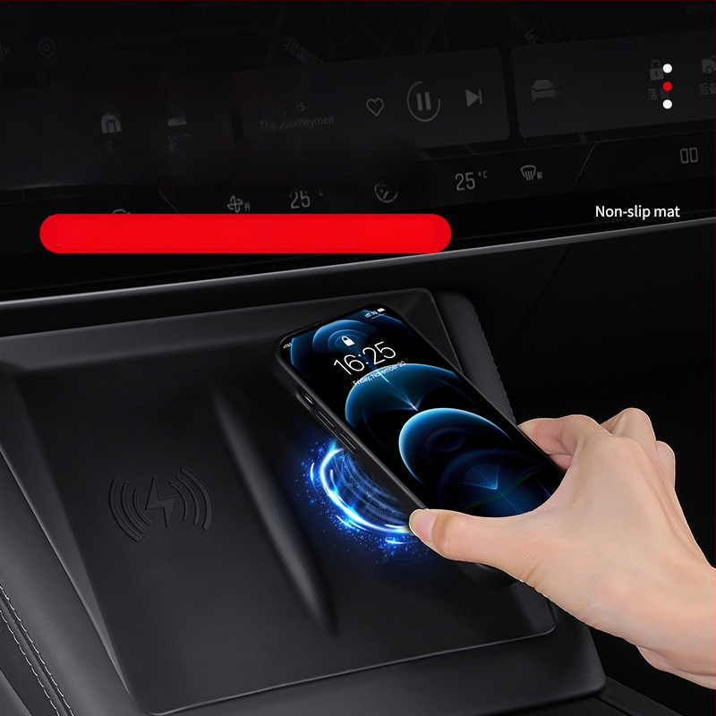 Silikona centra konsoles paliktnis Tesla Model 3 (2023) — pret-slīdēšana, zīmols Pure, drukāts logotips