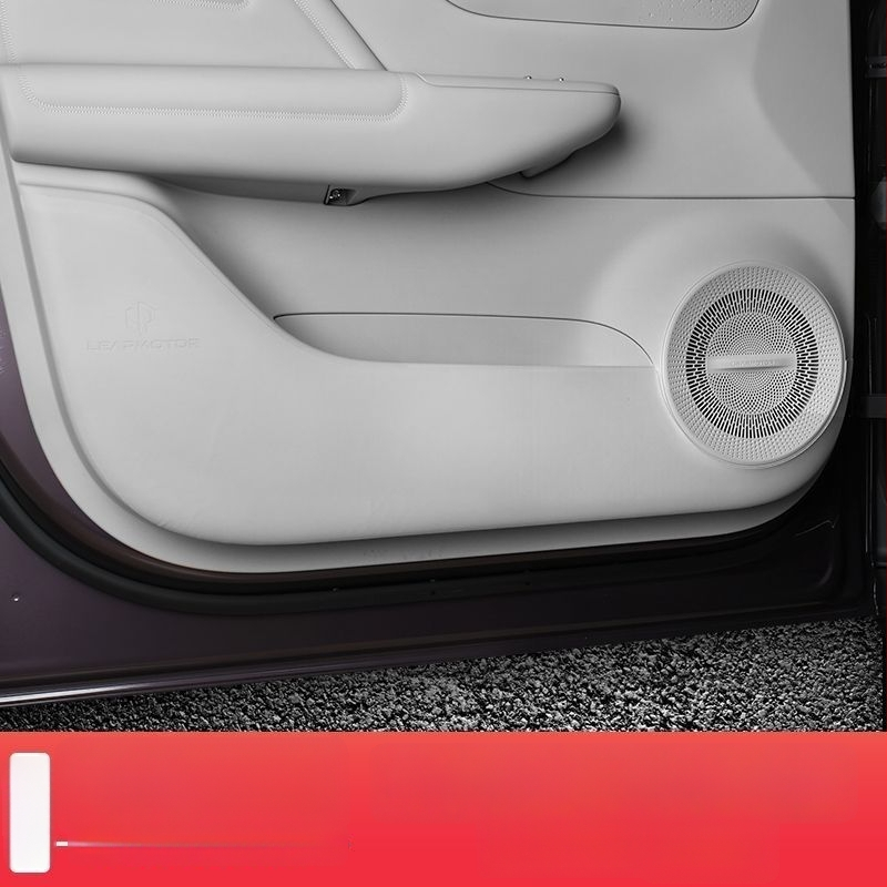Zaštitni jastučić na vratima suvozača s unutarnjim pretincem za pohranu Leapmotor B10/C10