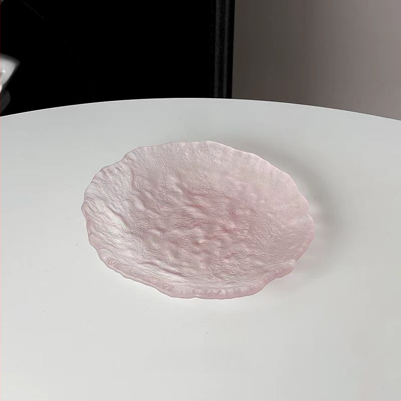 Розова асиметрична стъклена чиния за десерт - кръгла, градиентен дизайн, модерен минималистичен стил, стъкло