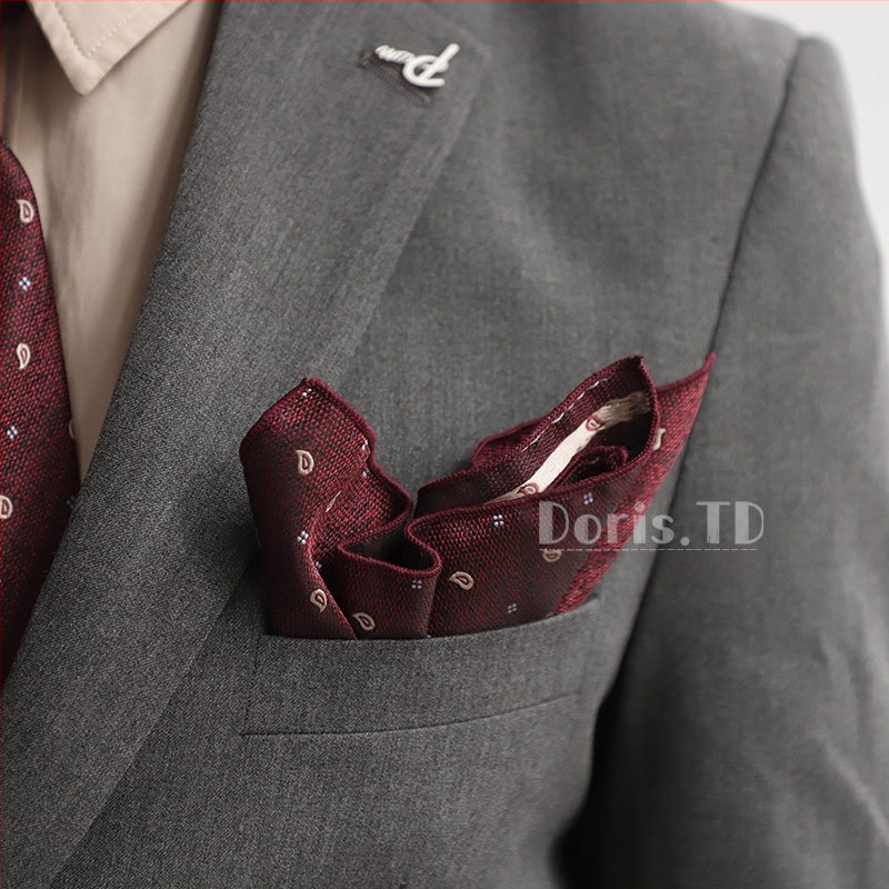 Vīriešu kabatas kvadrāts ar retro dizainu un punktu rakstu (Materiāls: poliestera šķiedra; Stils: vakara apģērbs; Apstrādes metode: Jacquard; Raksts: punktveida; Dzimums: vīrietis)