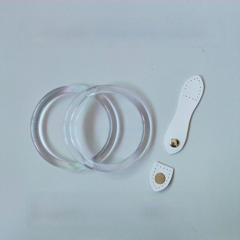 Χειροποίητο αξεσουάρ για τσάντες - μαγνητικό δερμάτινο κούμπωμα, κυκλικό διαφανές στοιχείο, πλεκτό υλικό με κοχύλι