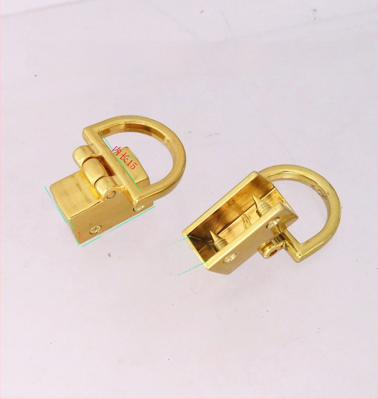 Dirželiai maišams – metalo aparatūra Shrimp Button; rankenėlės, spaustuvai ir kvadratiniai/pusapvalūs žiedai, bagažo aksesuarai, pavasaris 2024