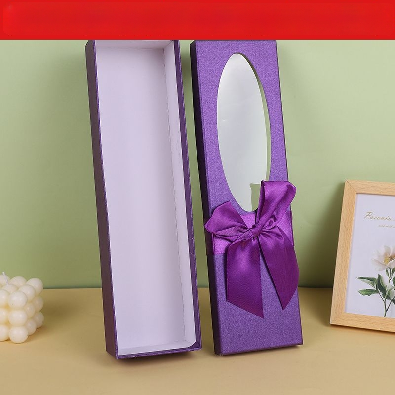 Подаръчна кутия за цветя с кръстовиден възел, правоъгълна форма, букет рози