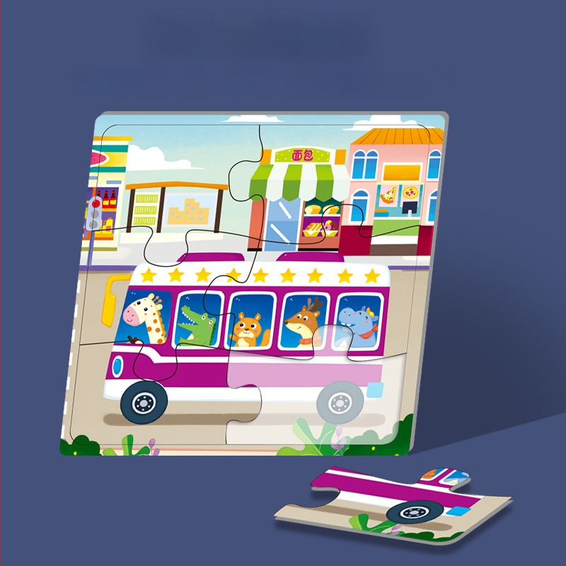 Пъзел карти: 5-10 карти с животни, динозаври и строителни машини; хартия; за деца 0-3 г.; цветна кутия.