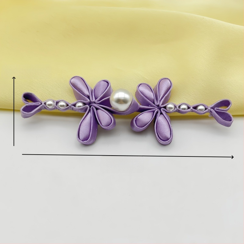 Декоративна закопчалка за ханфу и чънгсам с мотив водно конче и цвете, ръчно изработена с перлите (сатенова материя; висококачествена конструкция; подходяща за Тан костюм, ханфу и чънгсам)