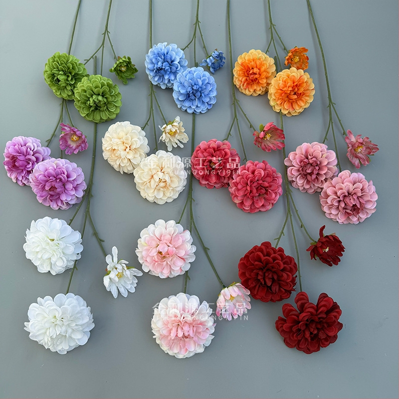 Ανθοδέσμη τεχνητών μεταξωτών λουλουδιών χωρίς φύλλα, με τρία κεφάλια, μπουμπούκια και διακριτικό άρωμα, για διακόσμηση γάμου