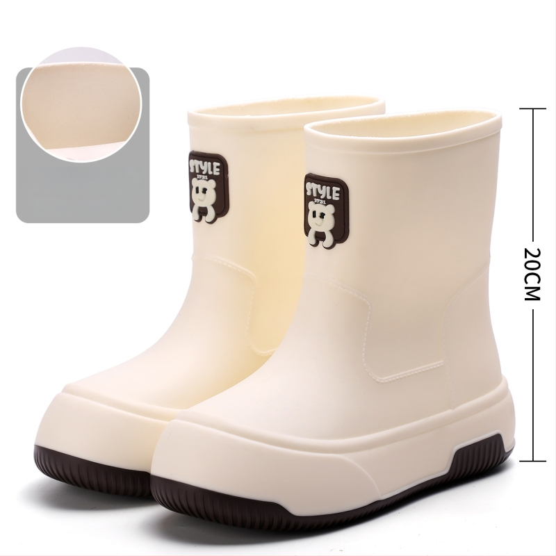 Moteriški lietaus batai su PVC viršumi, trumpas vamzdelio aukštis, plokščias kulnas, vientisas raštas, tinkami visoms sezonoms