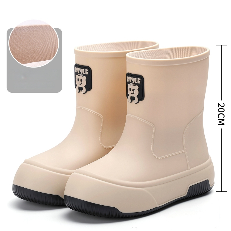 Moteriški lietaus batai su PVC viršumi, trumpas vamzdelio aukštis, plokščias kulnas, vientisas raštas, tinkami visoms sezonoms