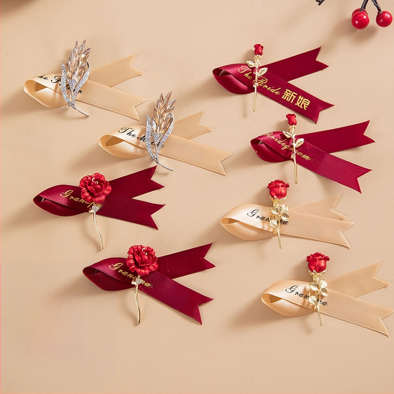 Chammit vestuvinis corsage rinkinys nuotai ir jaunikliui; medžiaga: kita; specifikacijos: 4213123; pamergoms, jaunikio palydovams, tėvams