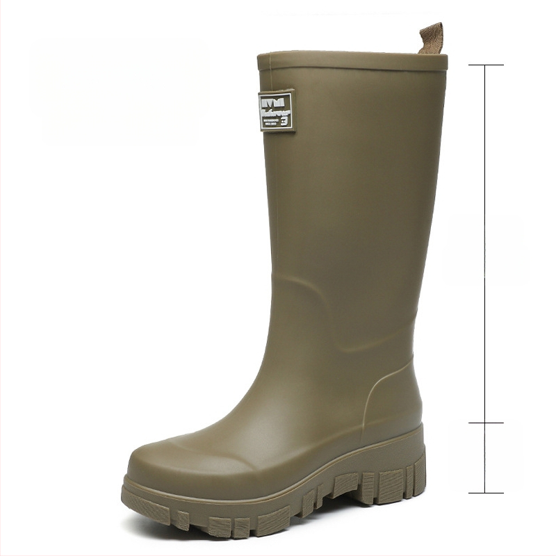 Moterų PVC lietaus batai, vidutinio aukščio, žemas kulnas 1-3 cm, slip-on uždarymas