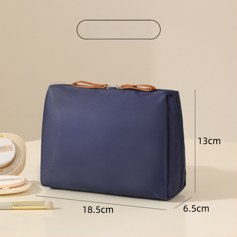 Козметична чанта за пътуване — урбан стил, ултралека и износоустойчива (Полиестер; Полиестерна подплата; Урбан стил; Свръхлека; Устойчивост на износване)