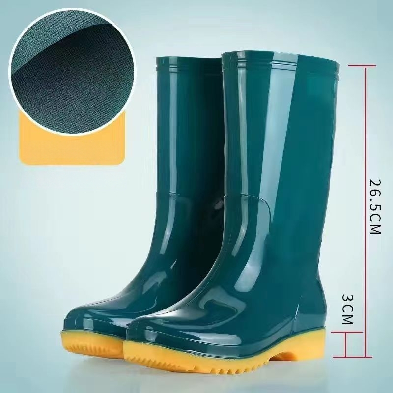 Moteriški PVC lietaus batai, aukštas viršutinis, žemas kulnas 1-3 cm, storas padas, neslidūs, užsegimas slip-on