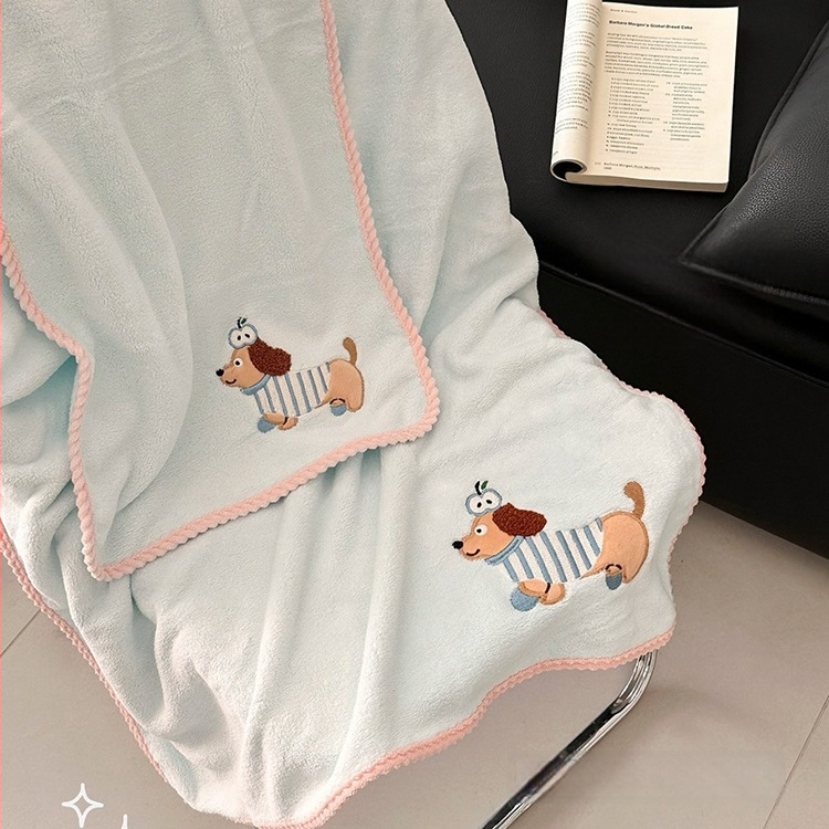 Trys mikropluošto vonios rankšluosčiai su plaukų džiovinimo kepure, lengvi, mažiau nei 100 g kiekvienam, 150D Jacquard audinys