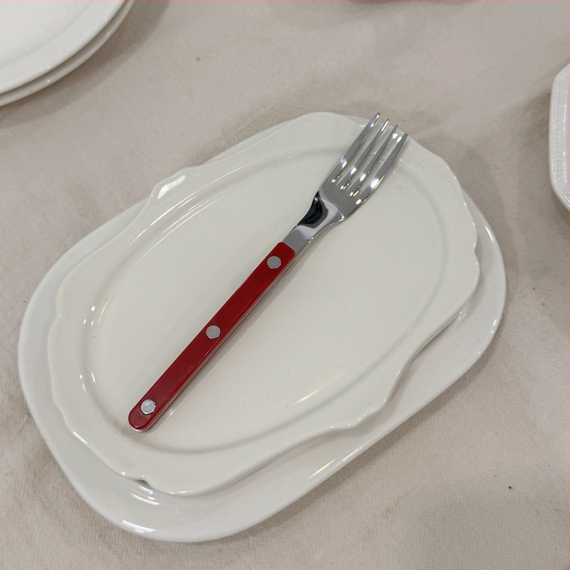 Francia stílusú 304 rozsdamentes acél evőeszköz készlet: steakhez kés, villa és kanál, klipszes fogantyúval, tükrös felület