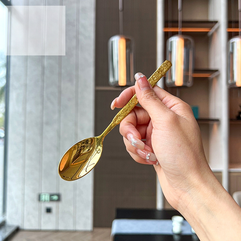 Rock mintás rozsdamentes acél étkészlet – kés, villa, kanál, desszertkanál, tükrös felület, logó testreszabható